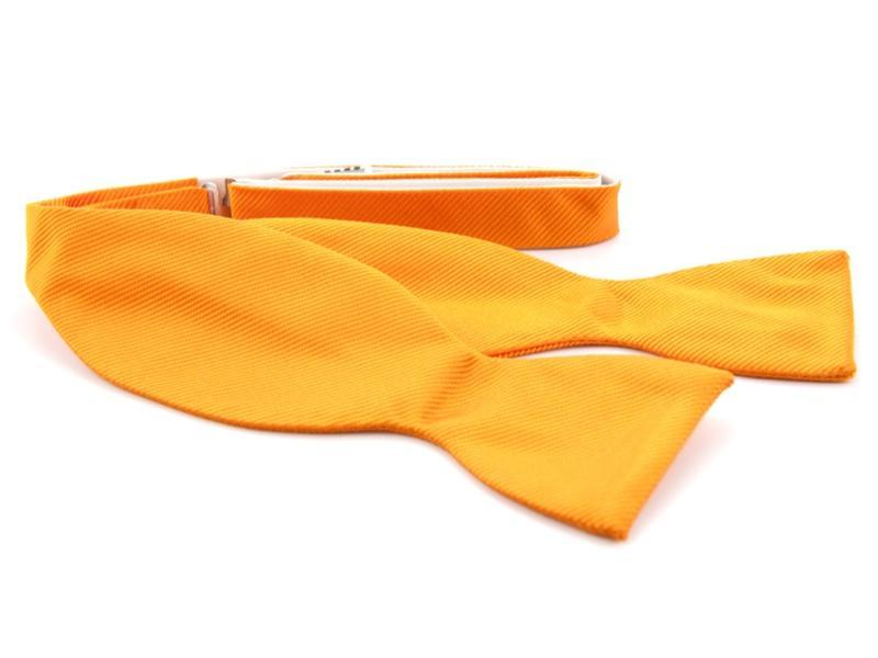 Strik, zelfstrikker 100% zijde Oranje
