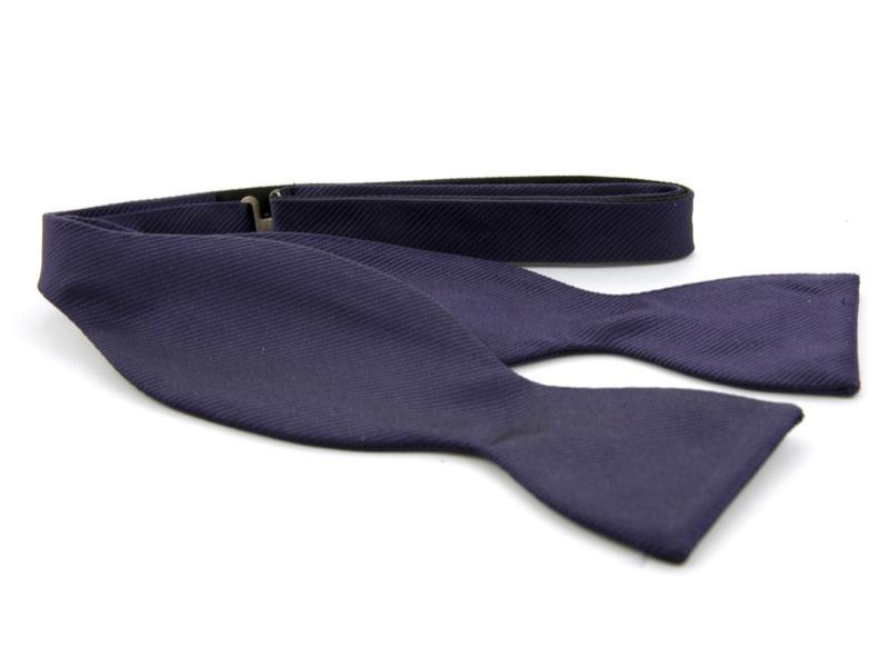 Strik, zelfstrikker 100% zijde Donker Paars