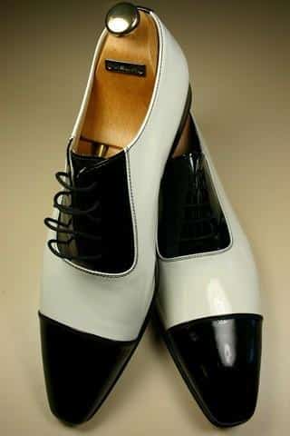 Schoen, zwart/wit lak van Archetipo - Afbeelding 2