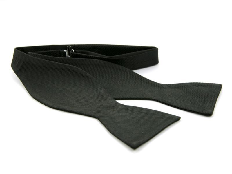 Strik, zelfstikker 100% Zwart