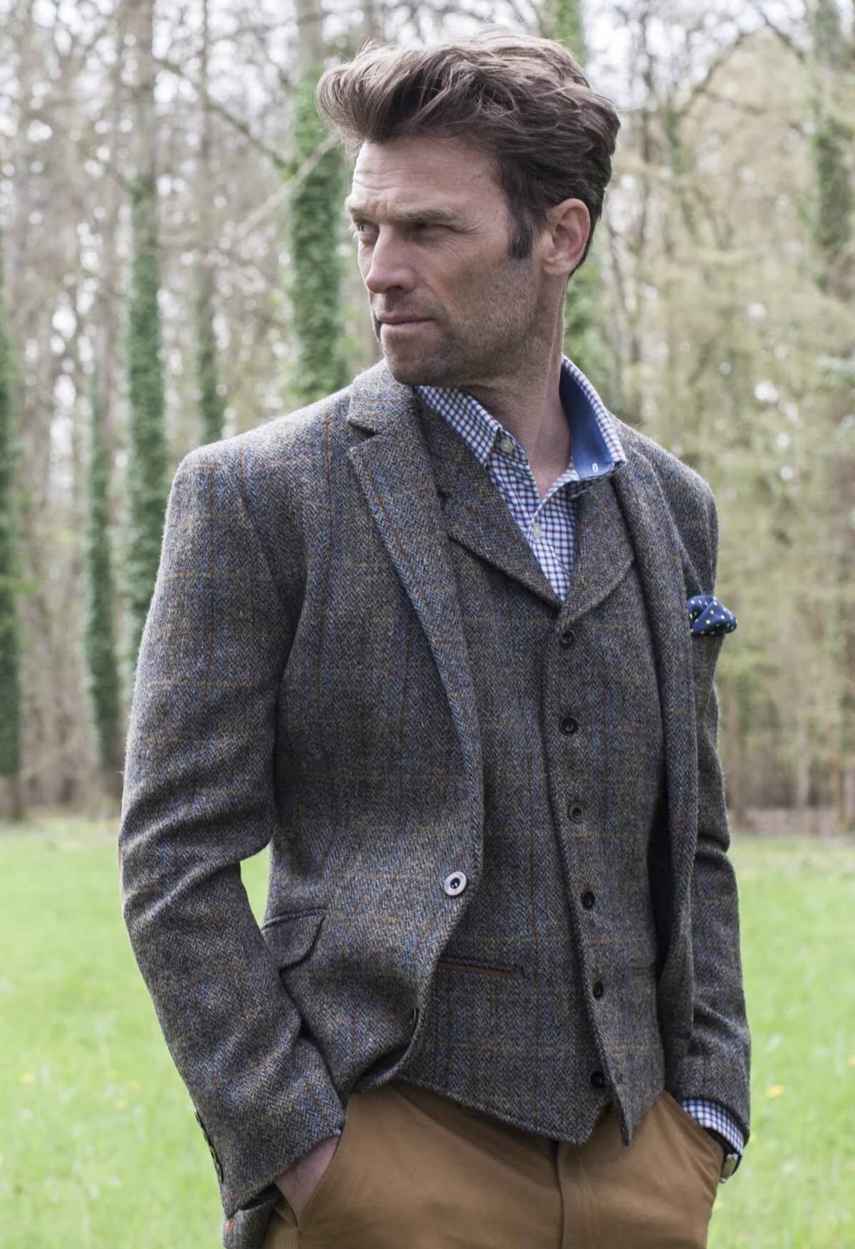 harris-tweed-black-tie