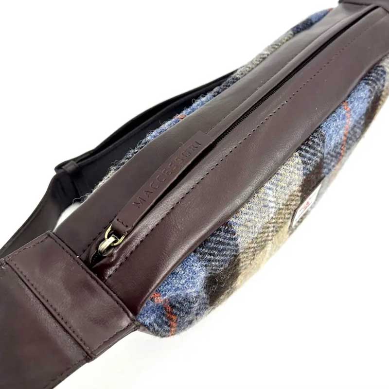 Harris Tweed Sling Bag In Blue/Brown Check - Afbeelding 4