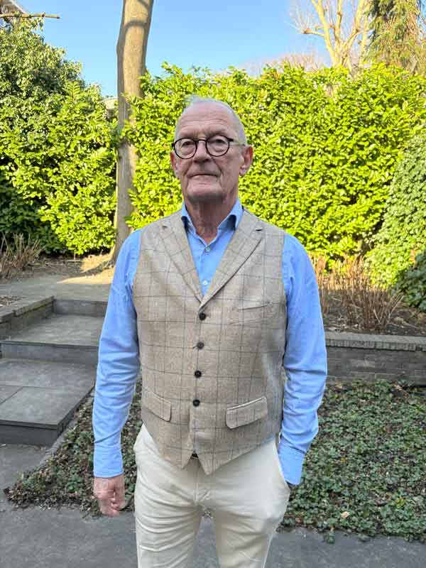 Zijden Vestje Wales Met Revers In Sand Multi Color Check