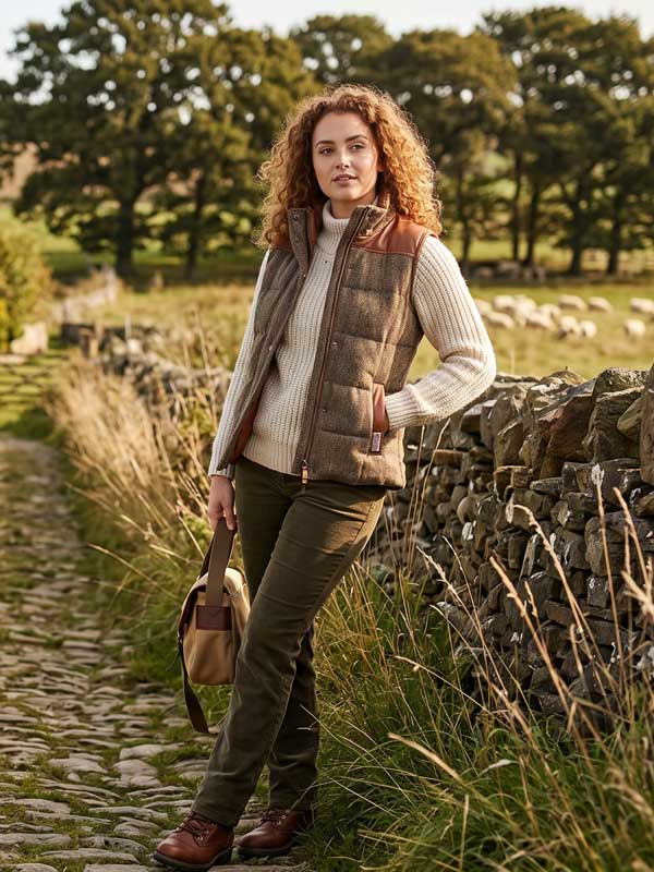 Harris Tweed Bodywarmer "Lisa" In Evergreen