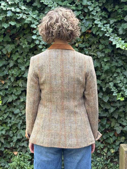 Harris Tweed Dames Jasje "Maggie" In Sand Herringbone - Afbeelding 2